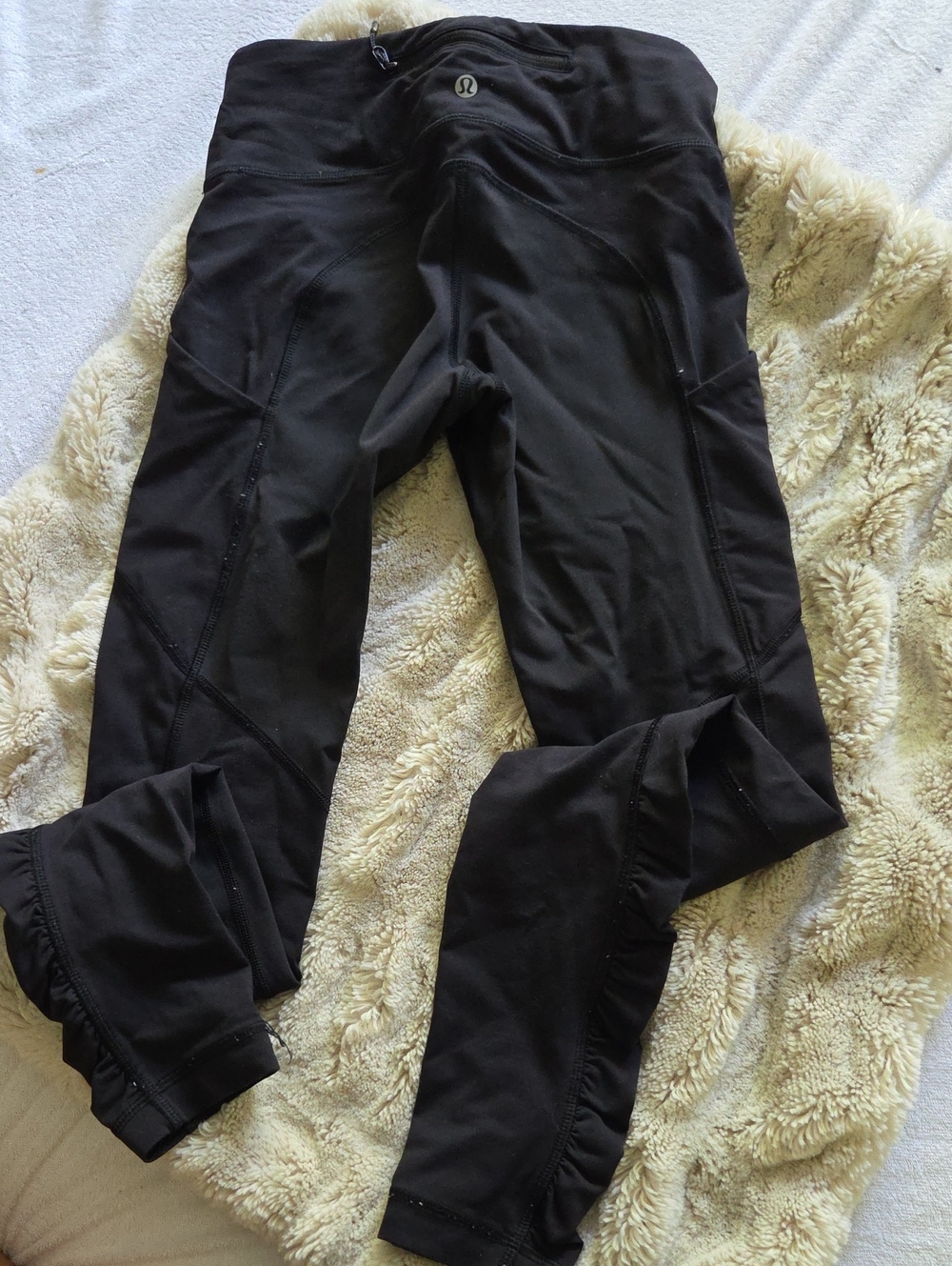 lululemon athletica Black Performance Leggings with Side Pockets